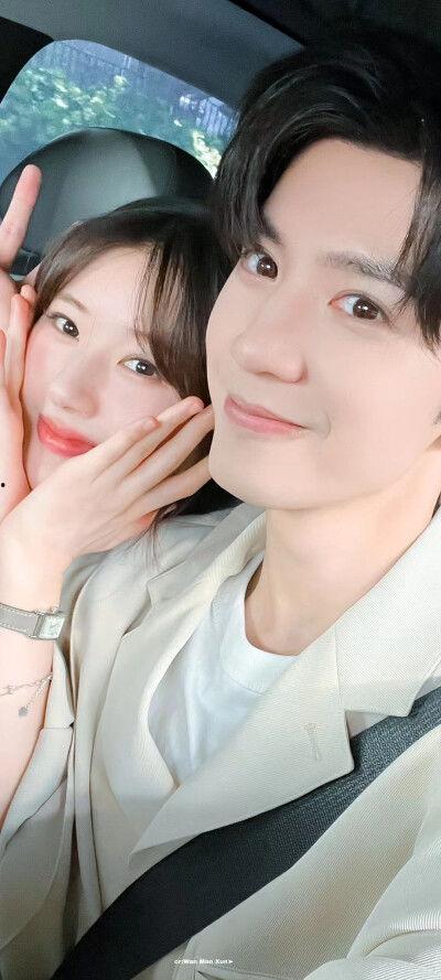 陈哲远赵露思最新爆料2025,甜蜜恋情升级，未来计划大揭秘